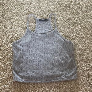 grey tank top